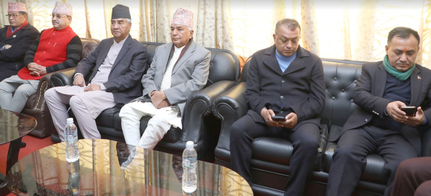 प्रधानमन्त्रीमा  प्रचण्डलाई विश्वासकाे मत दिइ सरकारमा सहभागि हुने कांग्रेसको निर्णय